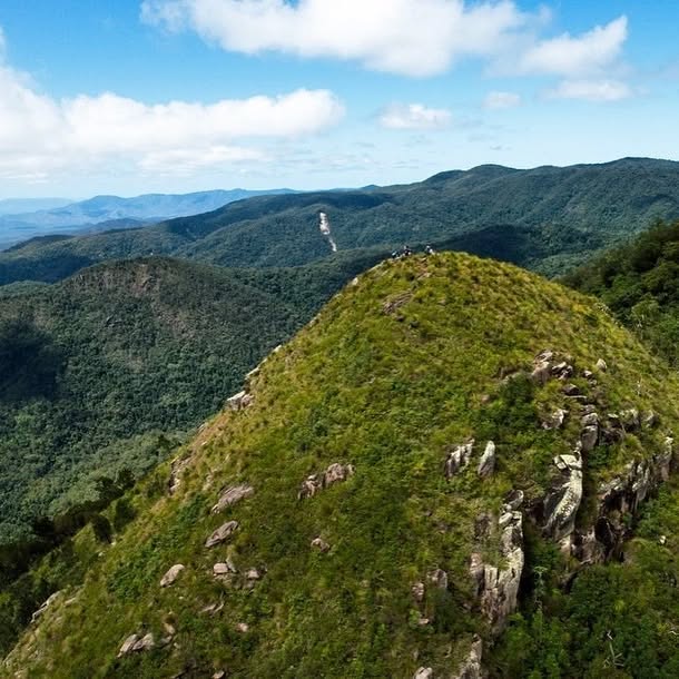 What a hike and what a view 🏞️⛰️🌿