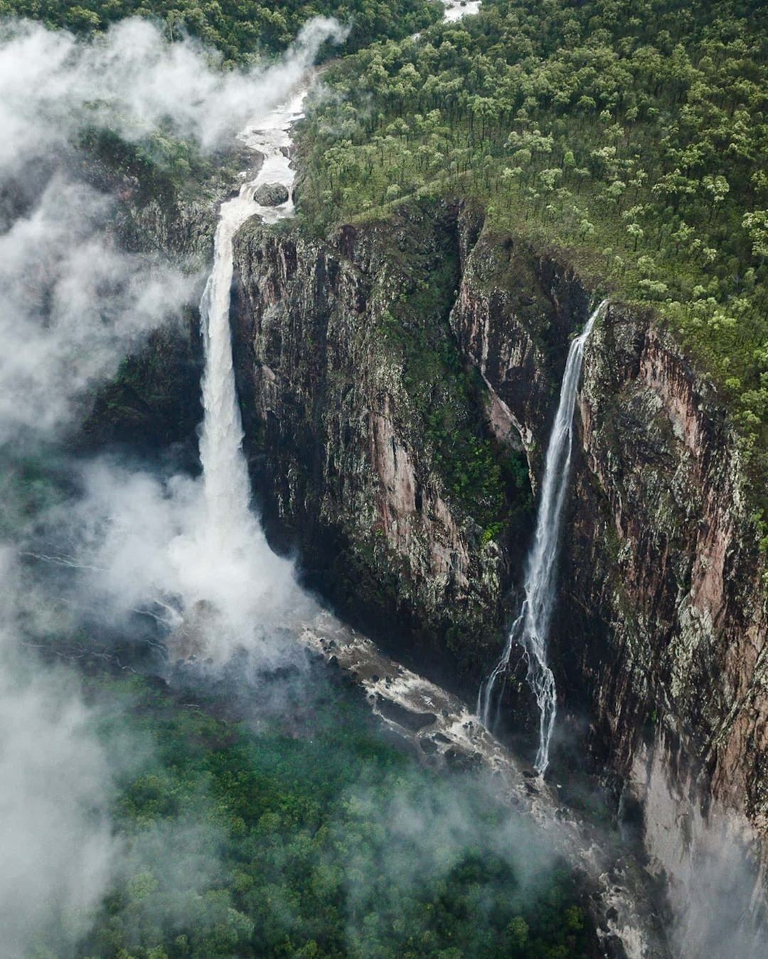 Wallaman Falls